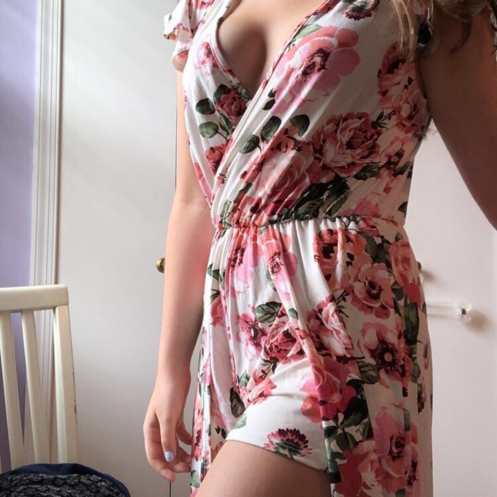 Super cute skirt dress